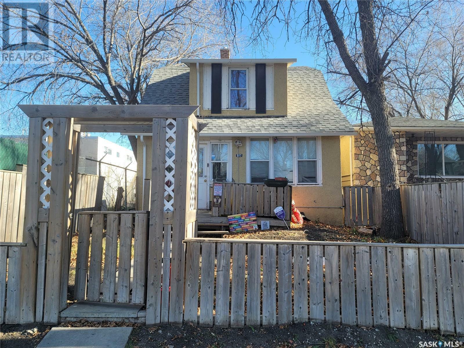 Photo de la propriété:  1117 Cameron Street  SK S4T 2S9 