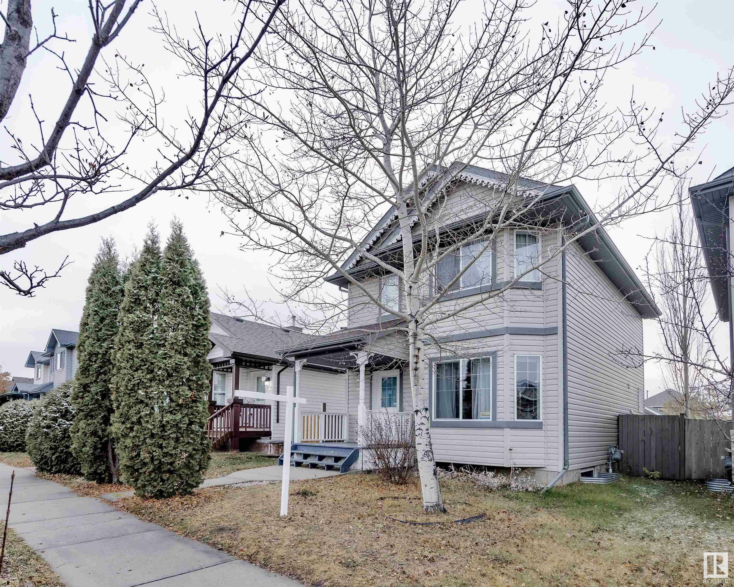 Property Photo:  2918 31 Street NW  AB T6T 1T9 