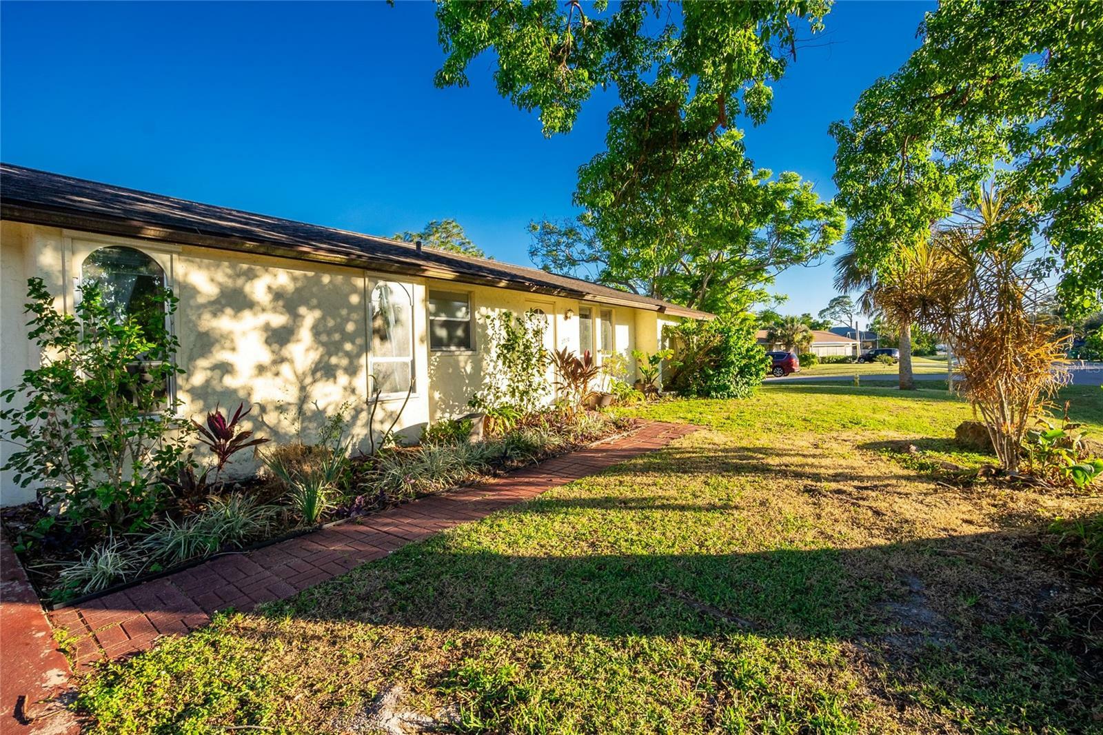 Property Photo: 2220 Cannolot Boulevard FL 33948