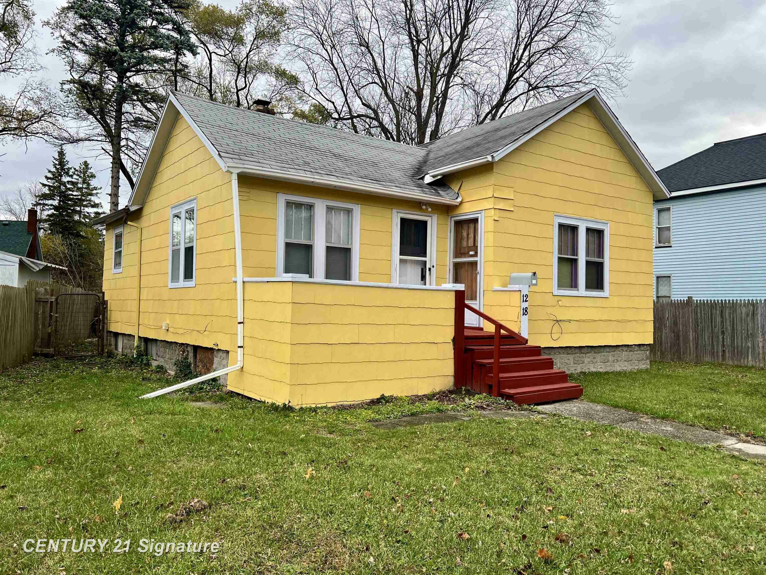 Property Photo:  1218 Brockway Street  MI 48602 