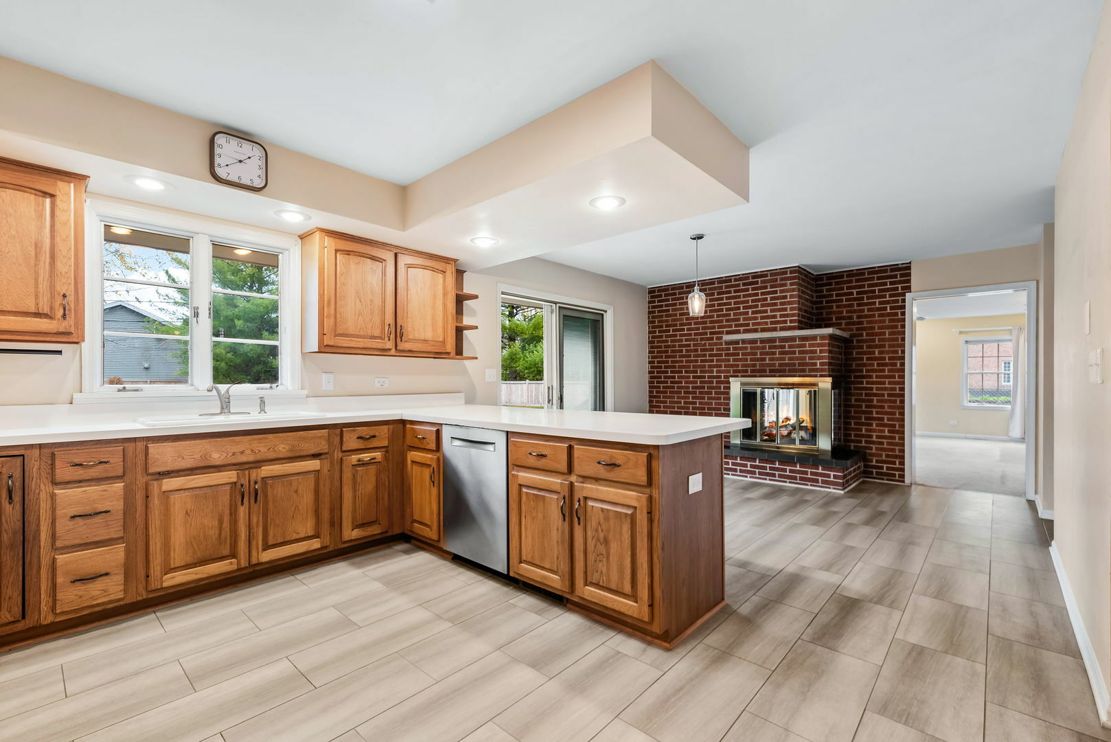 Property Photo:  2476 Woodlawn Road  IL 60062 