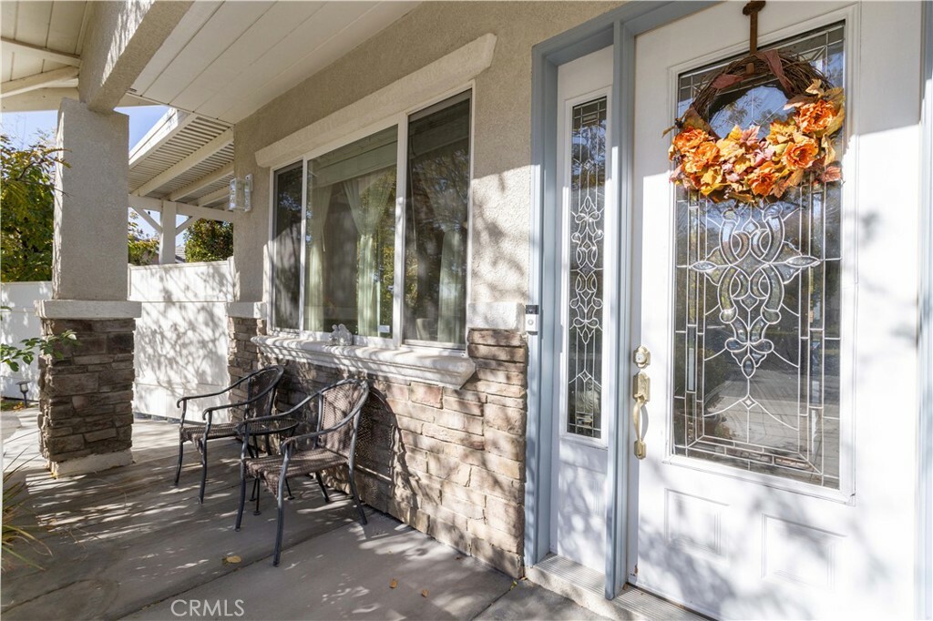 Property Photo:  1231 W Lumber Street  CA 93534 