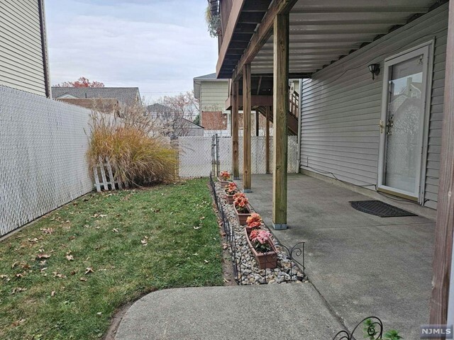 Property Photo:  258 Lee Street  NJ 07407 