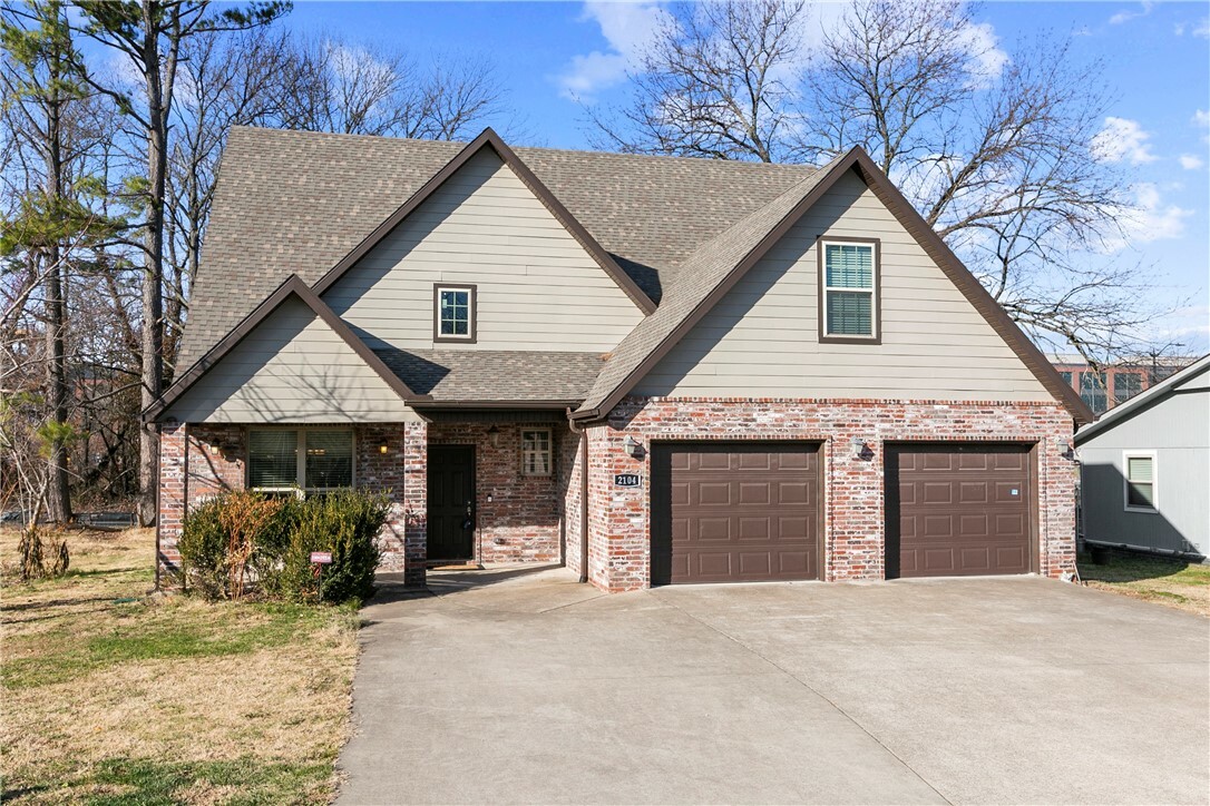 Property Photo:  2104 Delwhite Drive  AR 72712 