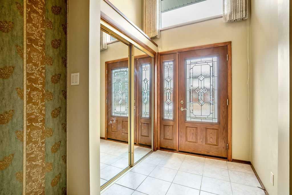 Property Photo:  5131 Veronica Road NW  AB T3A 0T4 