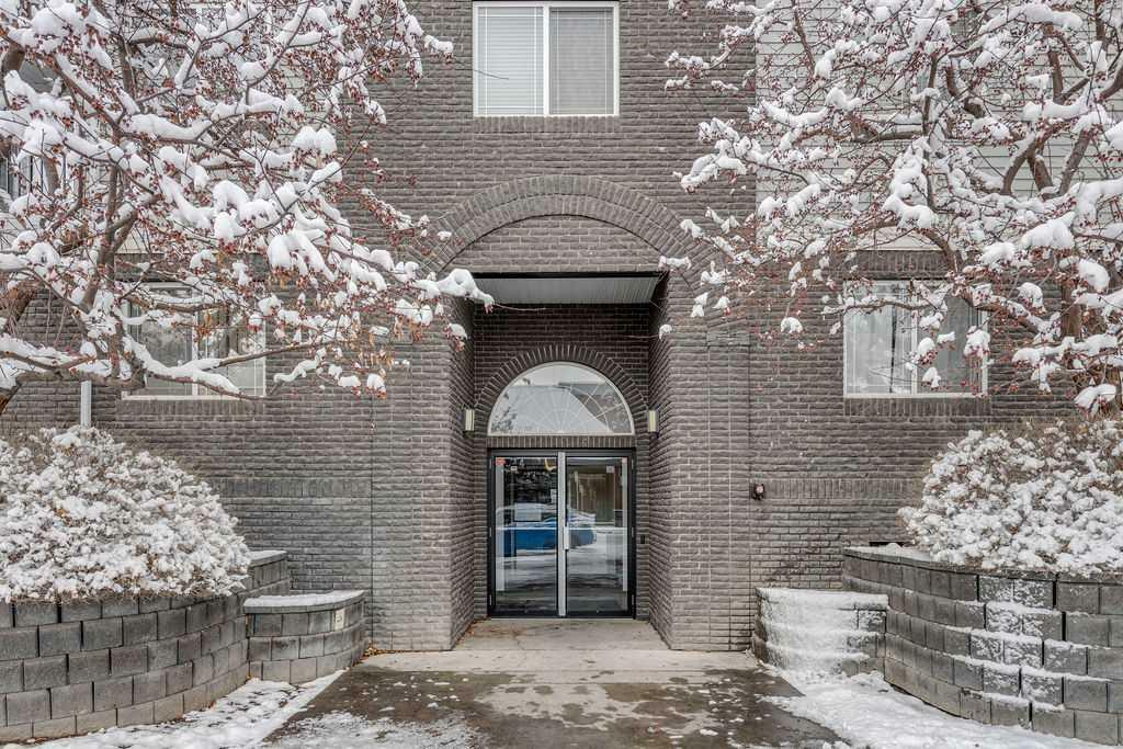 Property Photo:  2440 34 Avenue SW 203  AB T2T 2C8 