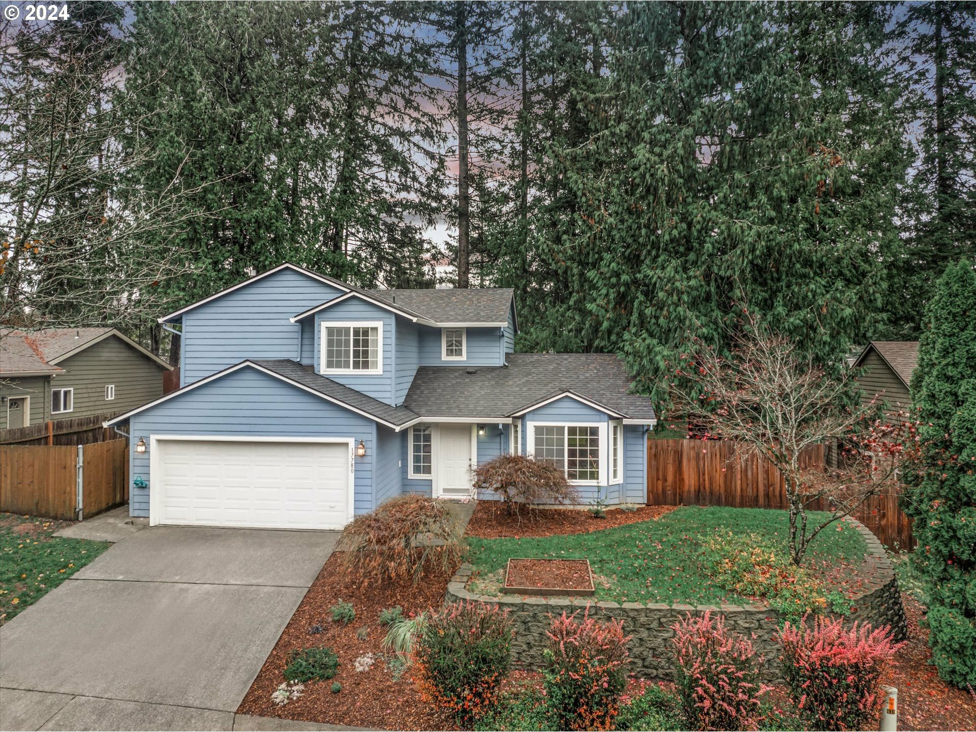 Property Photo: 17780 Loundree Dr OR 97055