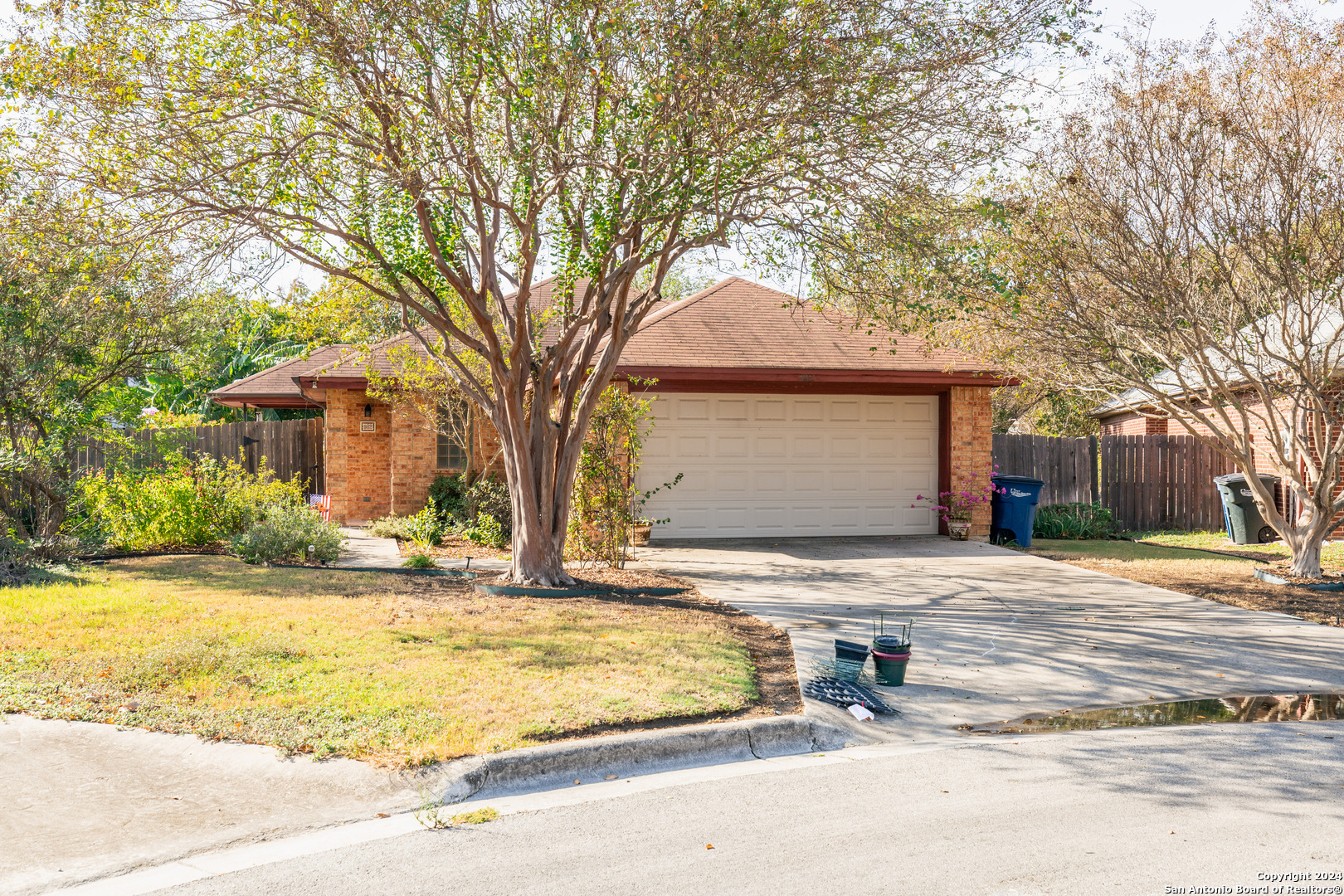 Property Photo:  982 Parkdale Dr  TX 78130 