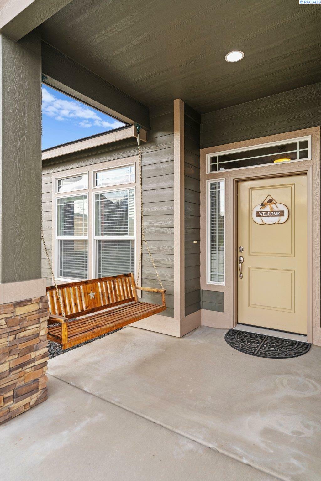 Property Photo:  3706 El Paso Dr  WA 99301 