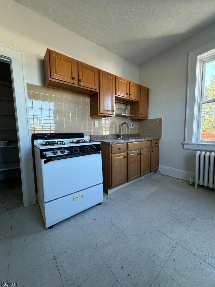 Property Photo:  418 Broad St  NJ 07003 