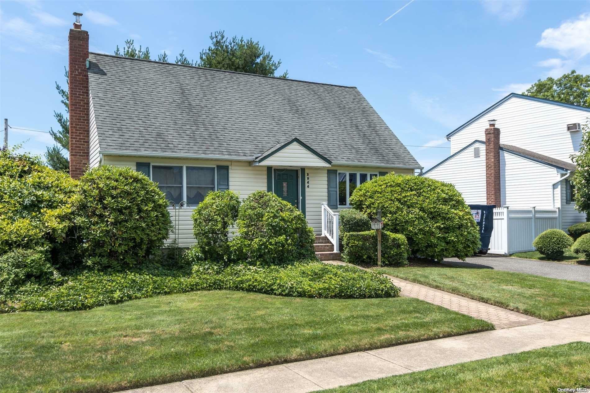 Property Photo: 3944 Old Post Road NY 11783