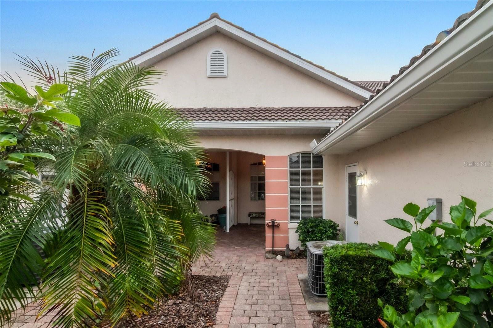 Property Photo:  2063 Lynx Run  FL 34288 