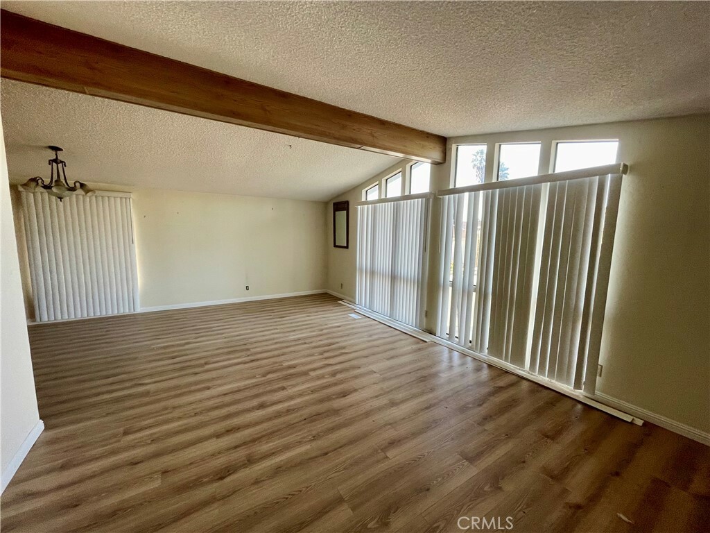Property Photo:  1650 E Clark Avenue 284  CA 93455 