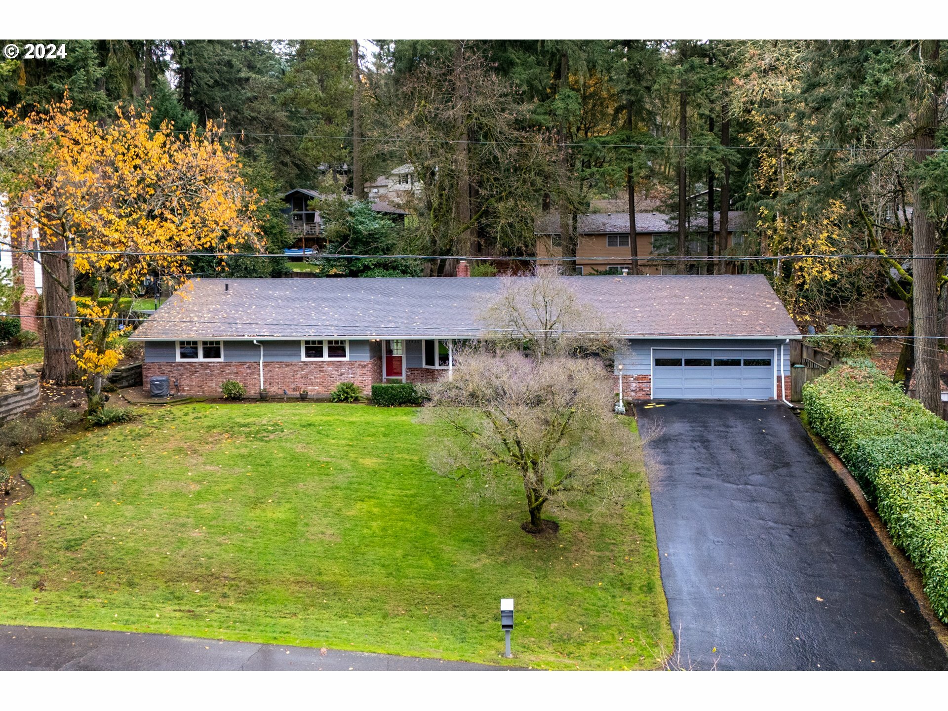 2820 Dellwood Dr  Lake Oswego OR 97034 photo