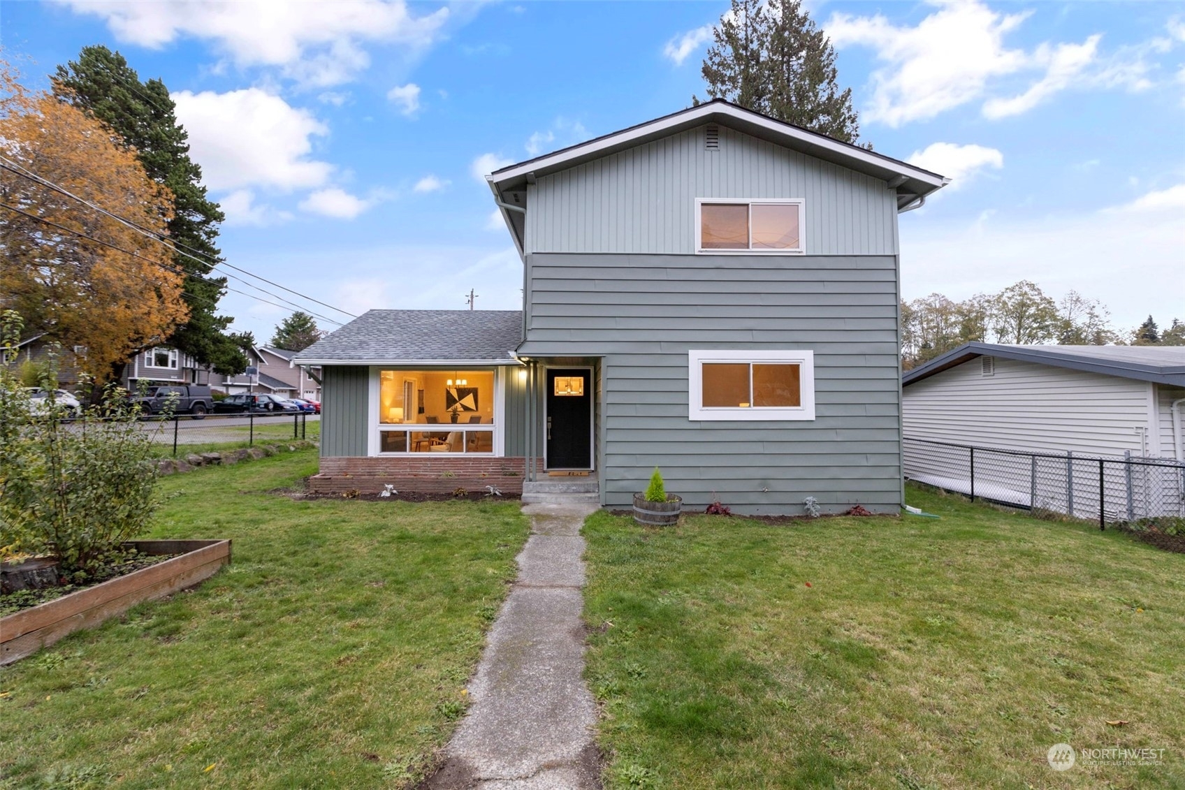 Property Photo:  10202 30th Avenue SW  WA 98146 