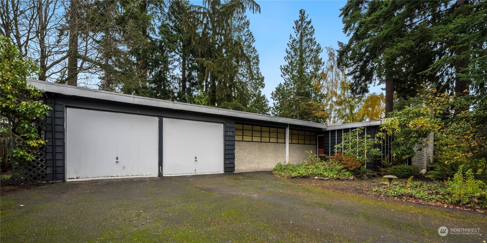 Property Photo:  711 15th Street SW  WA 98020 