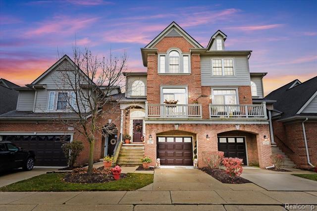 Property Photo: 37677 Newburgh Park Circle MI 48152