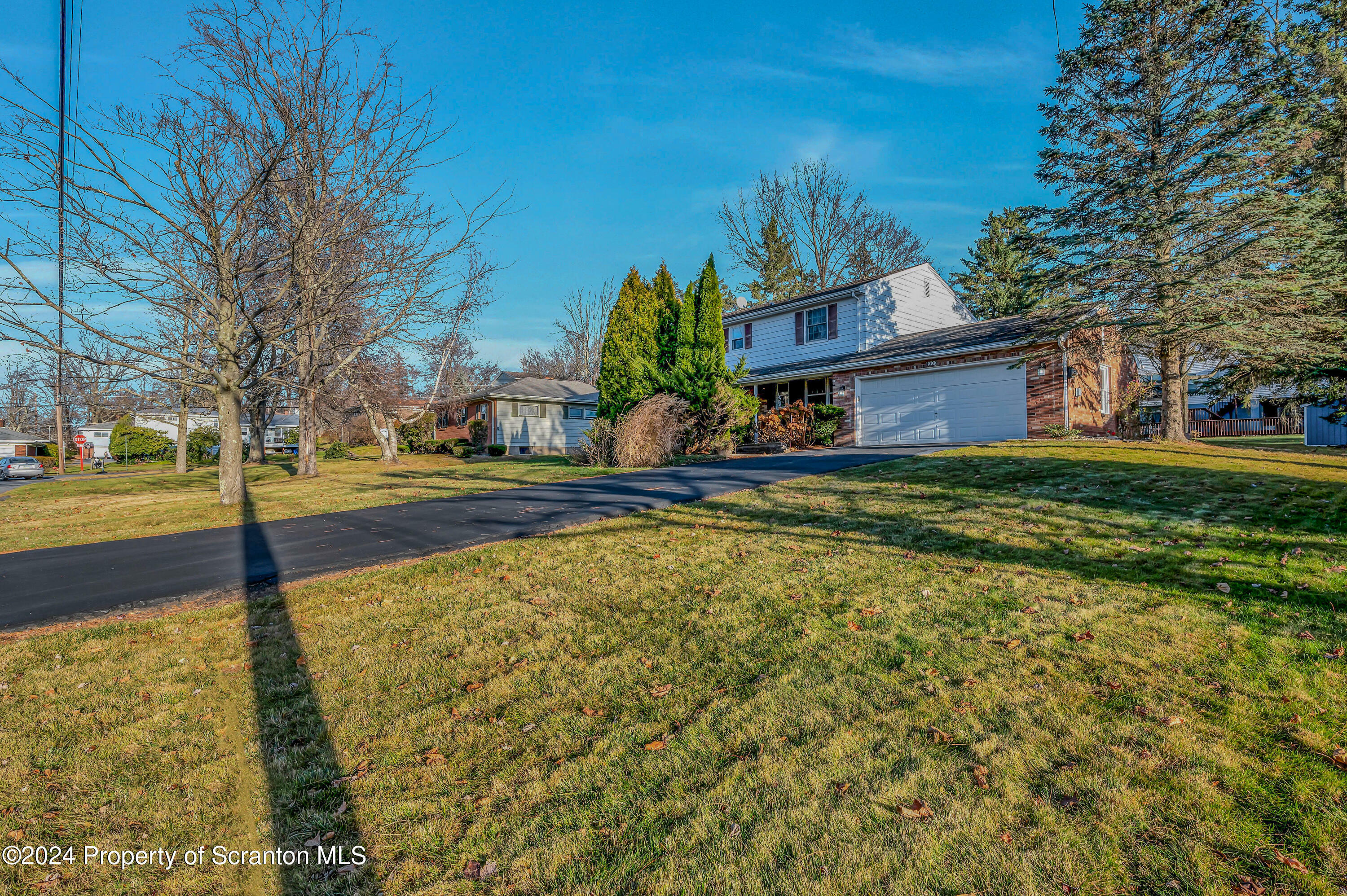 Property Photo:  1003 Sleepy Hollow Road  PA 18411 