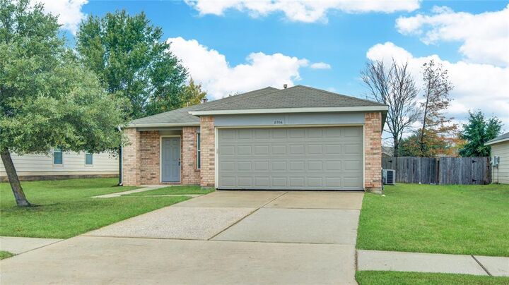 8706 Sunset Pond Drive  Tomball TX 77375 photo