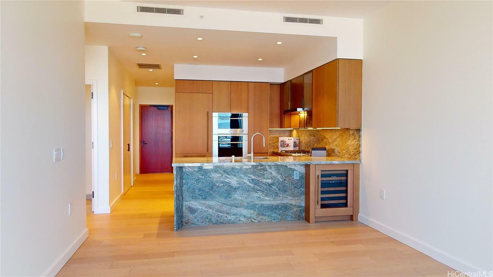 Property Photo:  1100 Ala Moana Boulevard 3905  HI 96814 