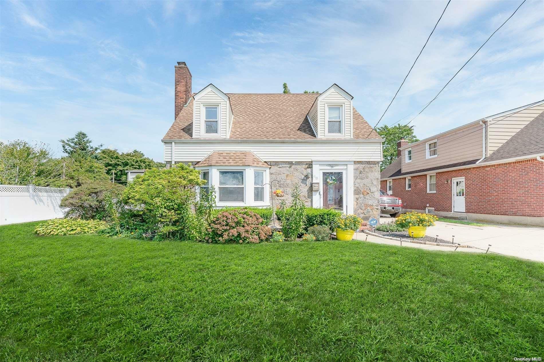 Property Photo:  48 Elmwood Avenue  NY 11550 