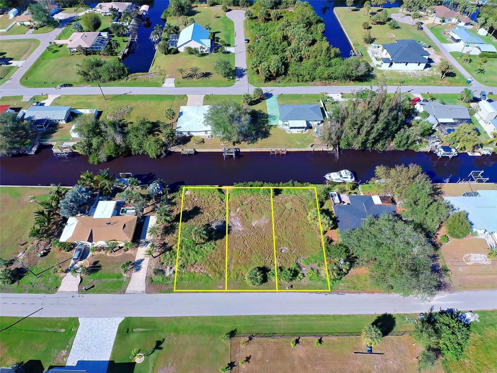 Property Photo:  3483 Desoto Drive  FL 33983 