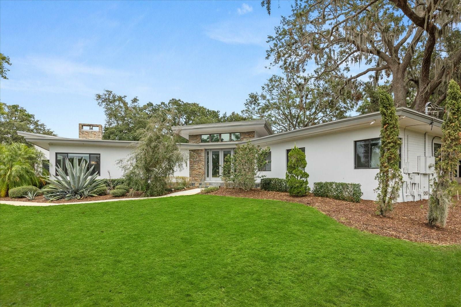 12550 Lakeshore Drive  Clermont FL 34711 photo