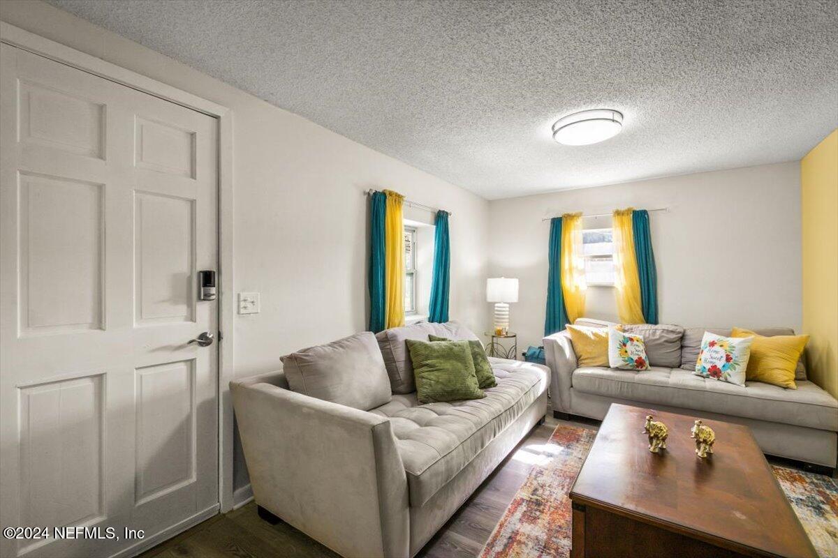 Property Photo: 231 S Nassau Street FL 32084