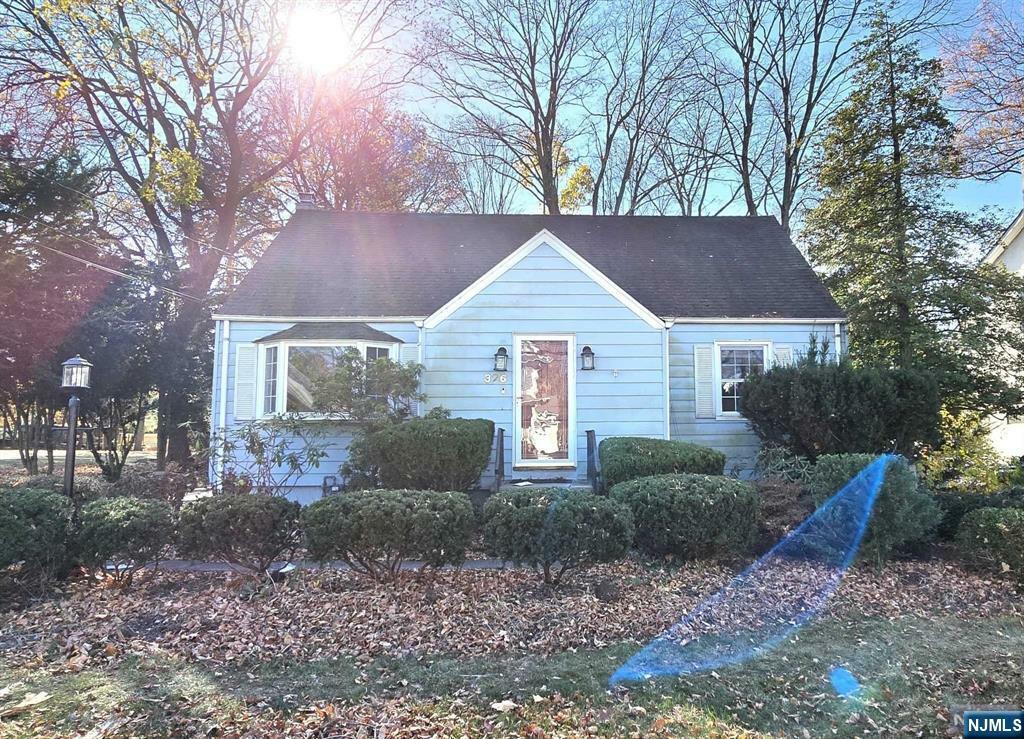 Property Photo:  326 E Glen Avenue  NJ 07450 