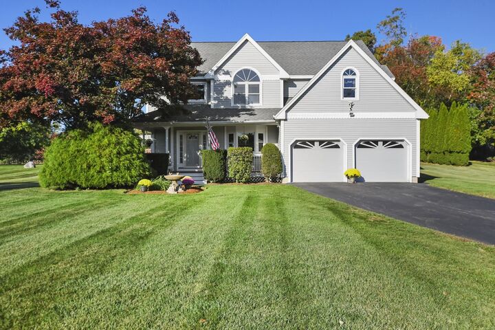 Property Photo:  5 Longview Circle  NH 03076 