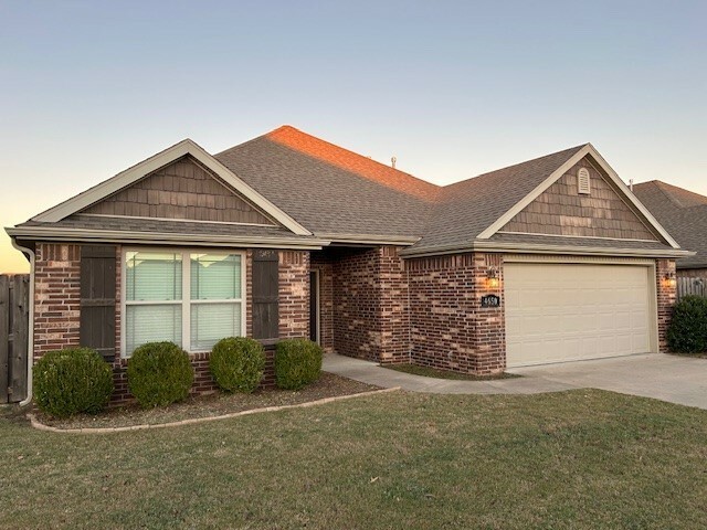 Property Photo:  4650 W Croft Drive  AR 72704 