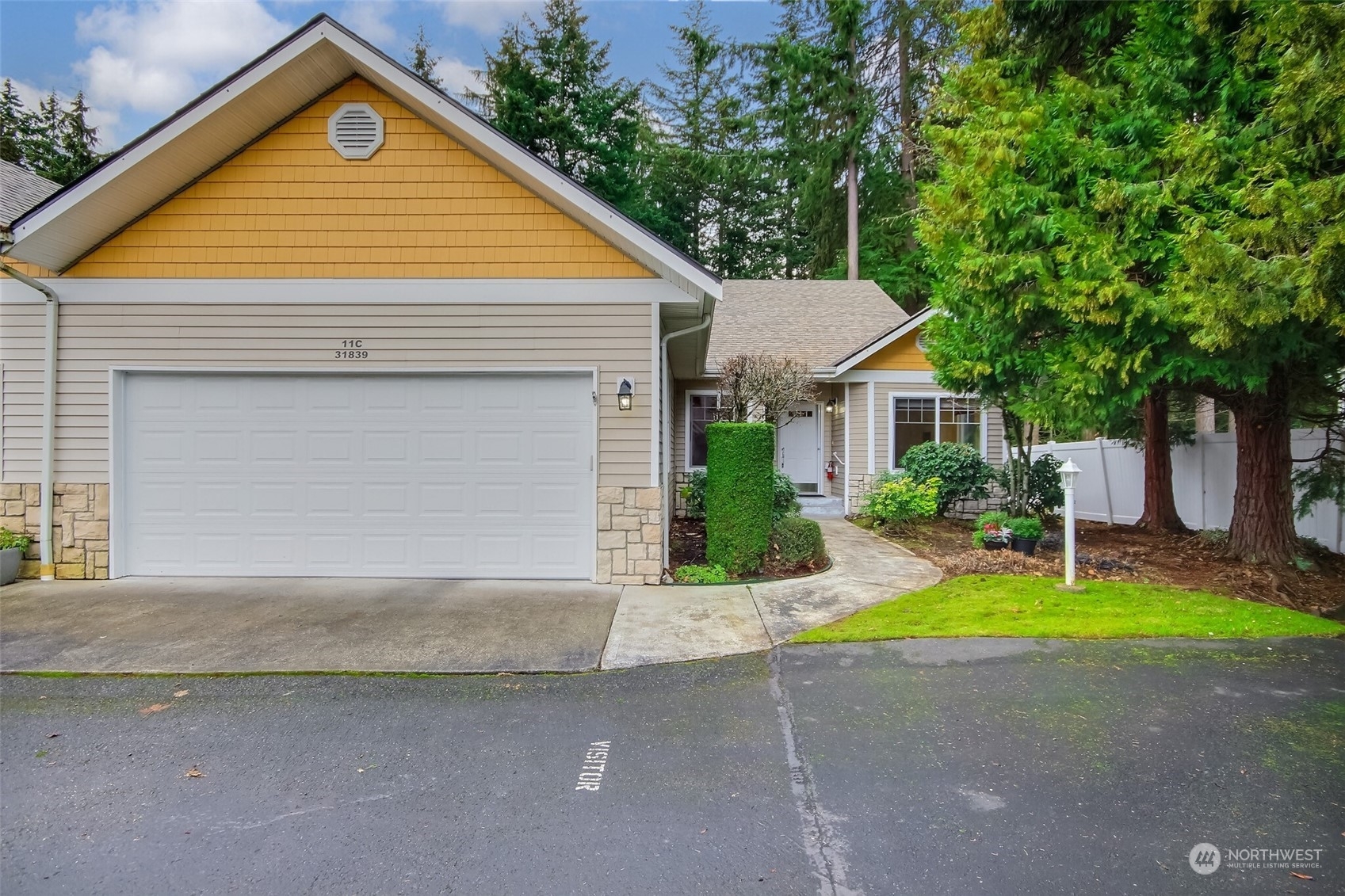 Property Photo: 31839 48th Circle SW WA 98023