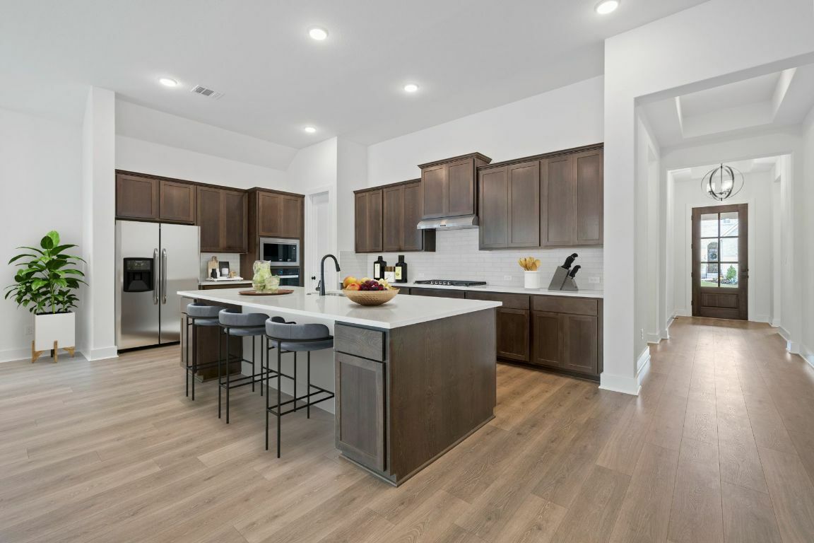 Property Photo: 347 Five Mile Creek Way TX 78640