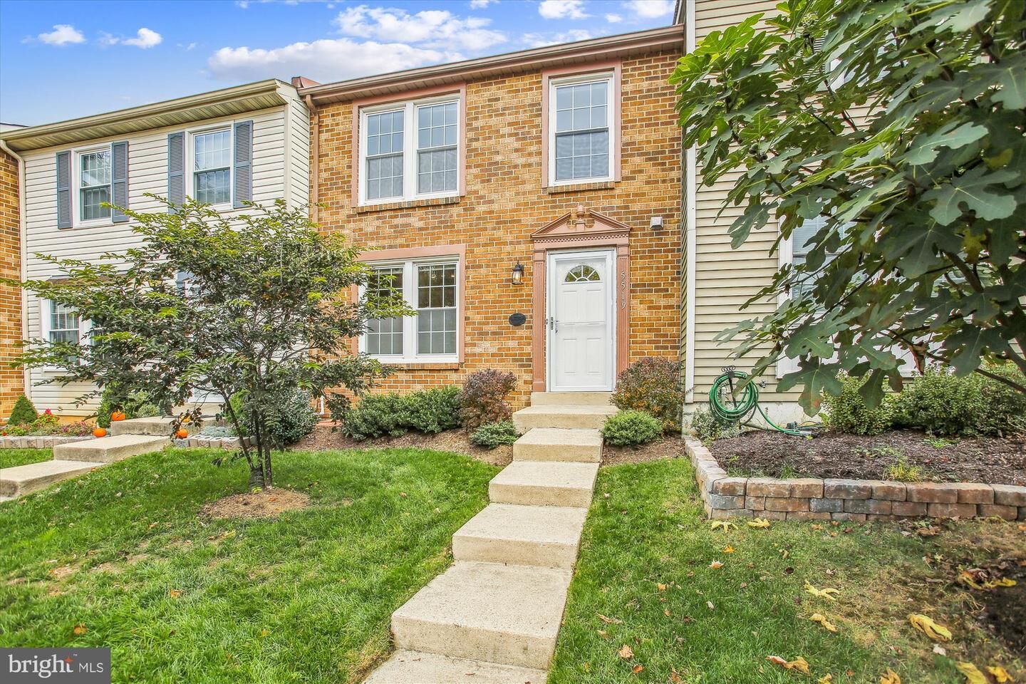 Property Photo:  5519 Whitfield Court  VA 22032 