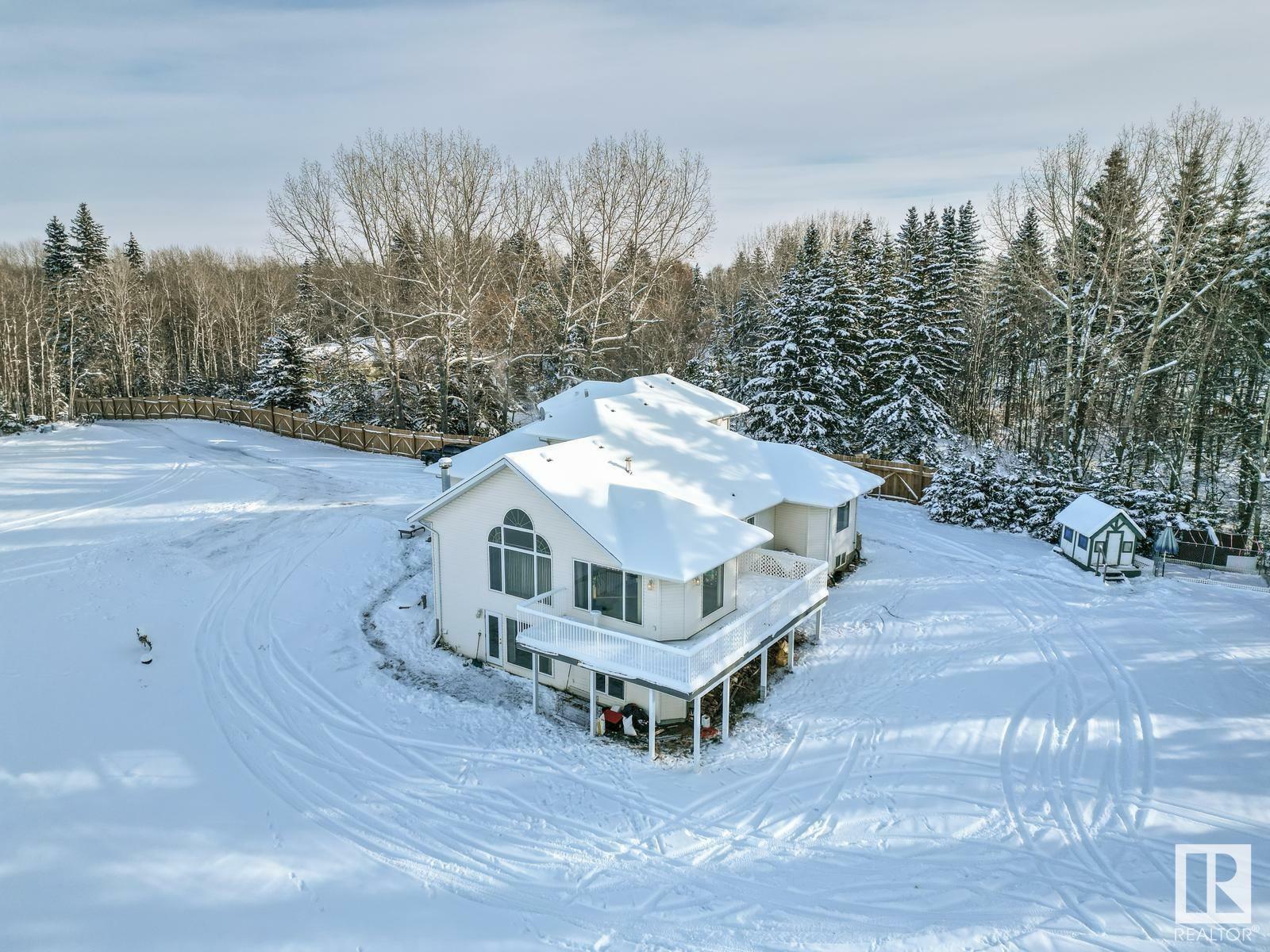 Property Photo:  51504 Rge Road 264 2  AB T7Y 1E3 