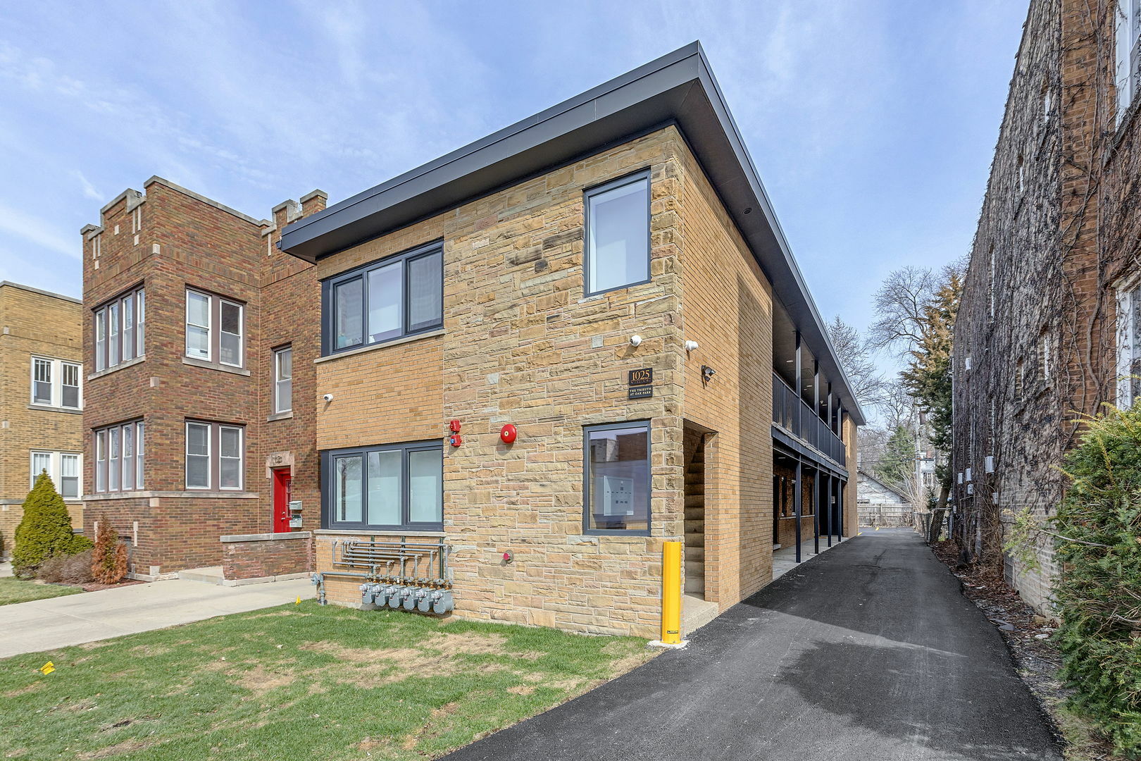 Property Photo:  1025 N Harlem Avenue A  IL 60302 