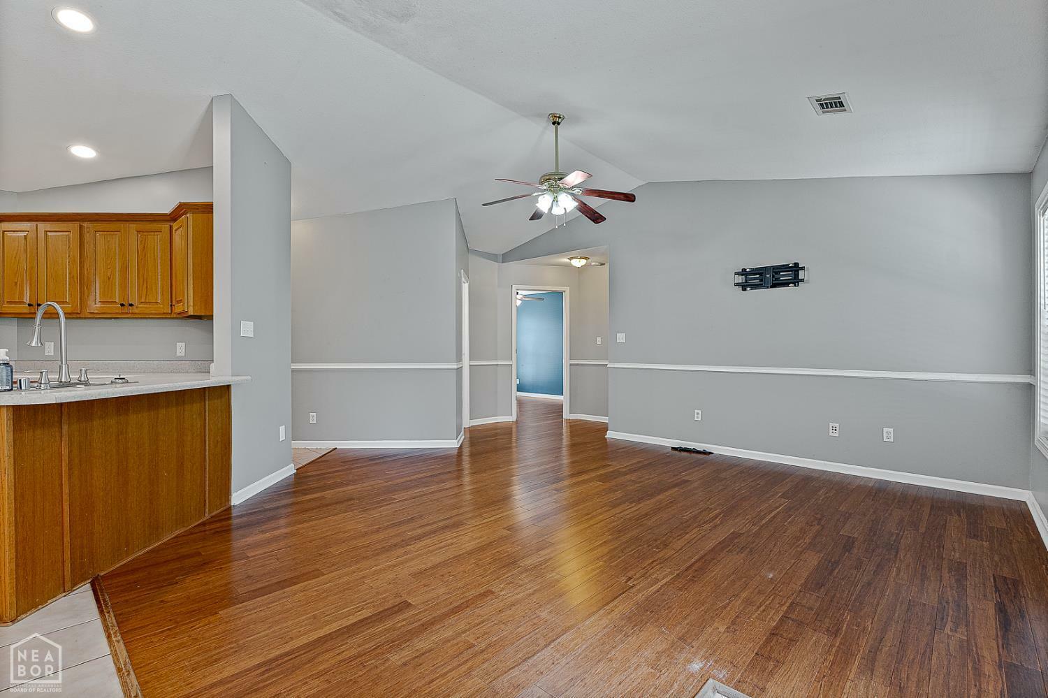 Property Photo:  214 Holmes Road  AR 72405 