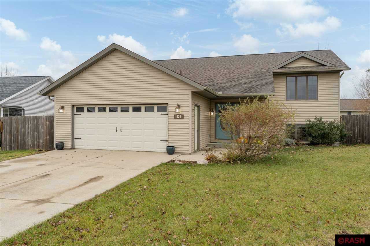 Property Photo:  124 Uriah Court  MN 56001 