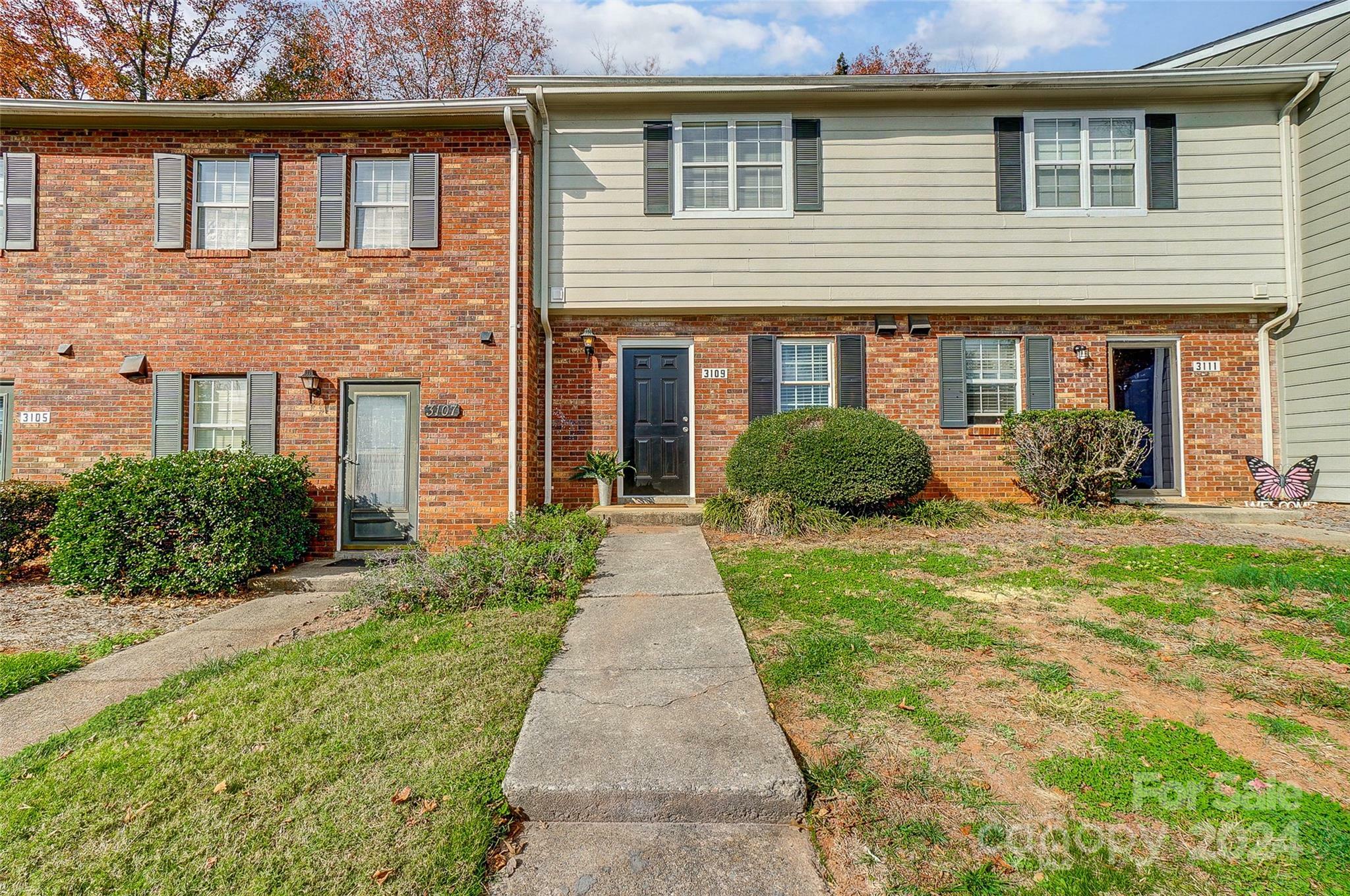 3109 Heathstead Place  Charlotte NC 28210 photo