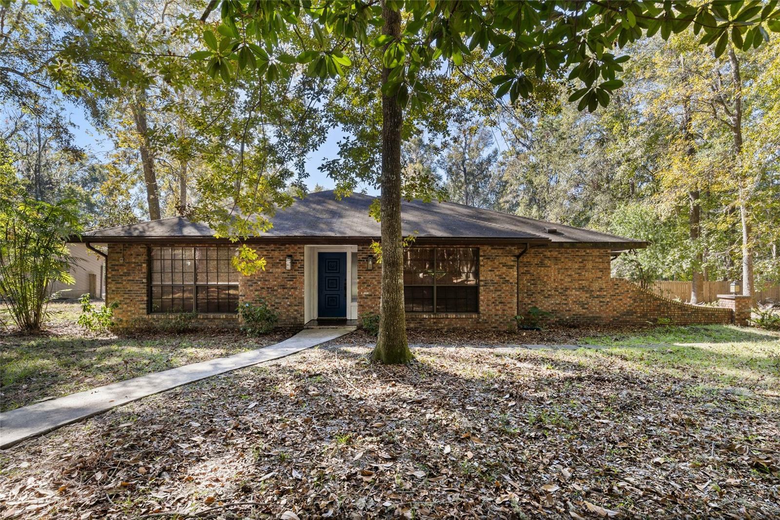 Property Photo: 5922 NW 57th Way FL 32653