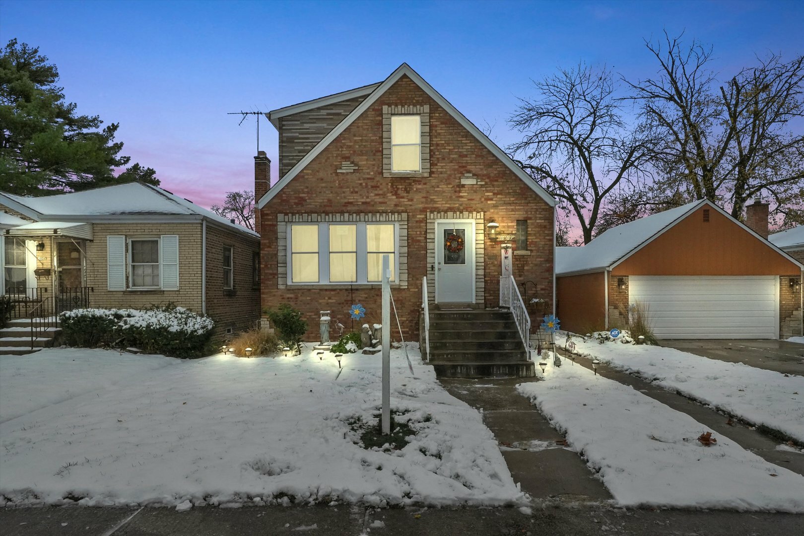 Property Photo:  14215 S Eggleston Avenue  IL 60827 