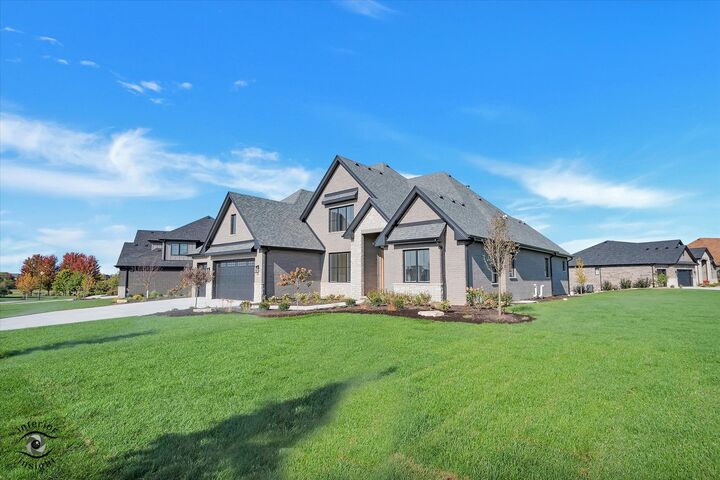 Property Photo: 23155 Five Oaks Drive IL 60423