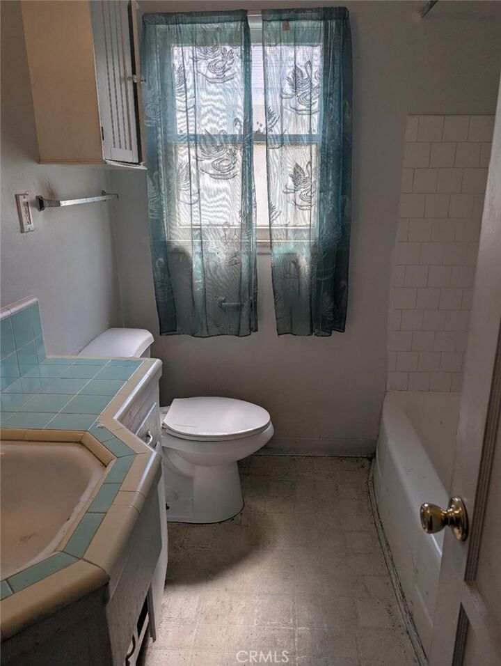 Property Photo: 1619 W 136th Street CA 90222