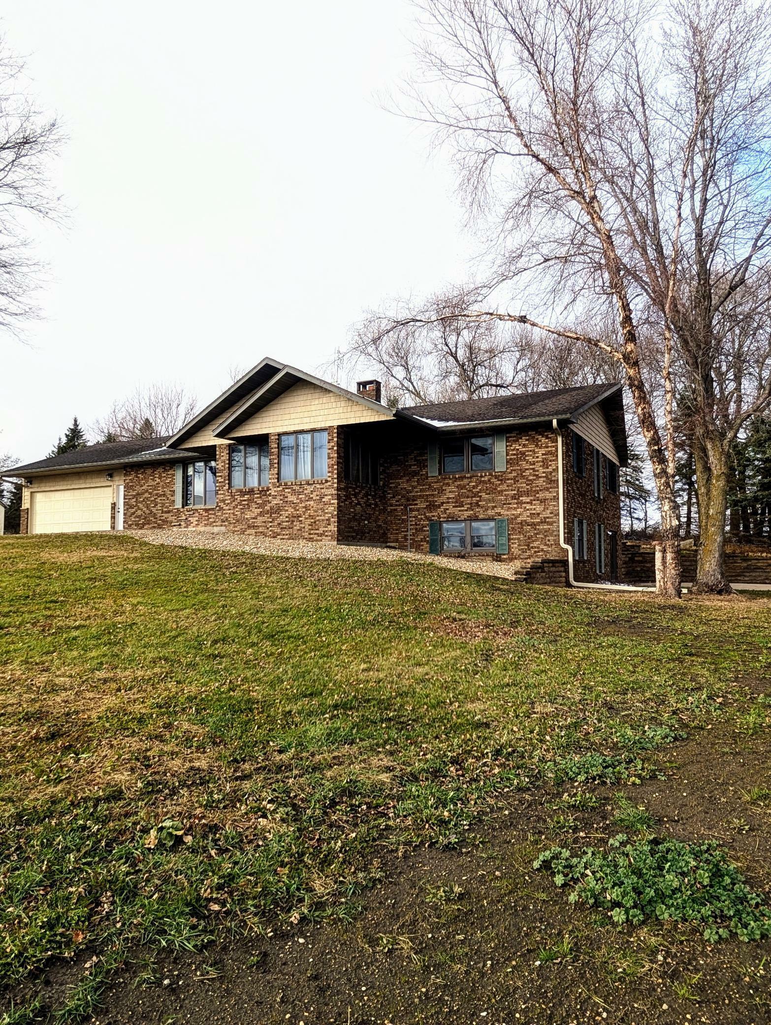 Property Photo:  19475 660th Avenue  MN 56009 