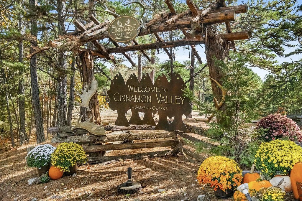 Property Photo: 3134 Van Buren AR 72632