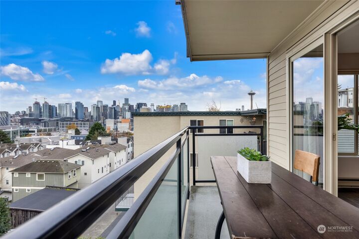 Property Photo:  1250  Taylor Avenue N 205  WA 98109 