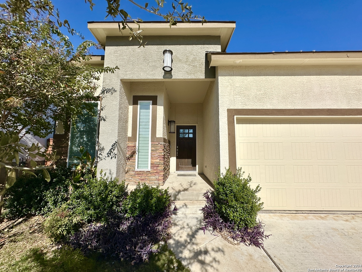 Property Photo: 12143 Casparis TX 78254