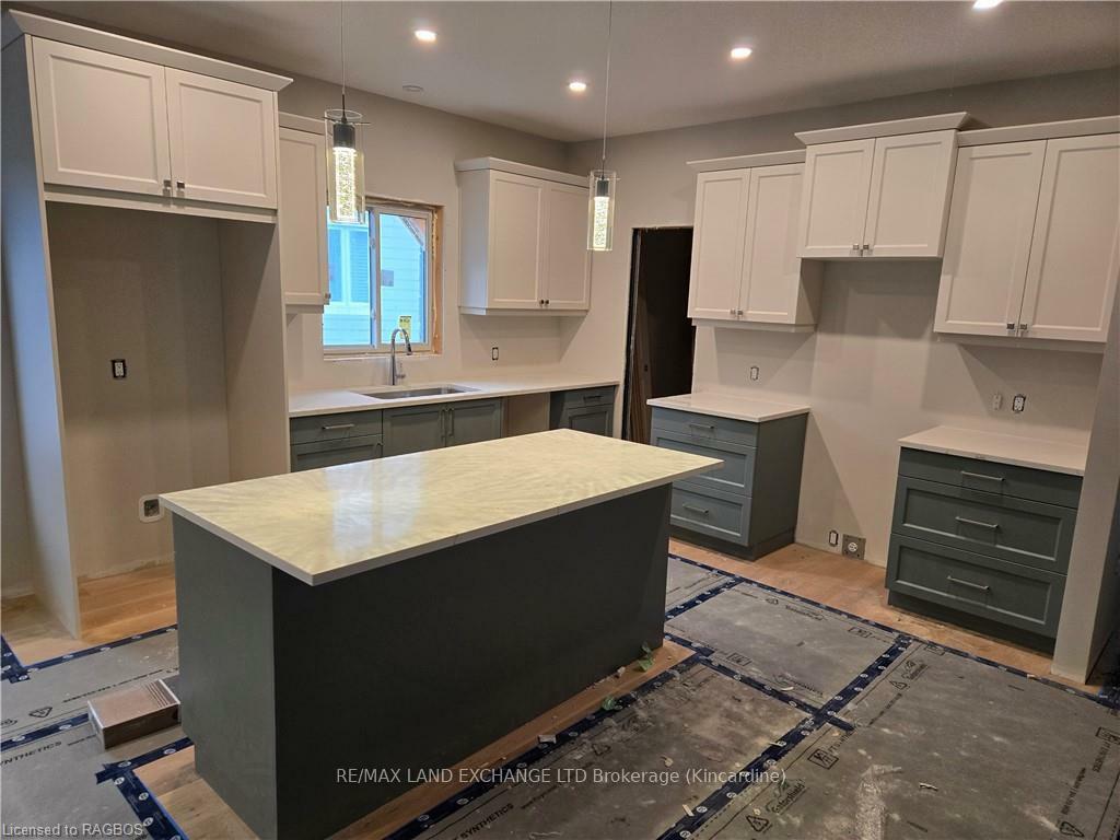 Property Photo: 784 Campbell Avenue ON N2Z 1W1