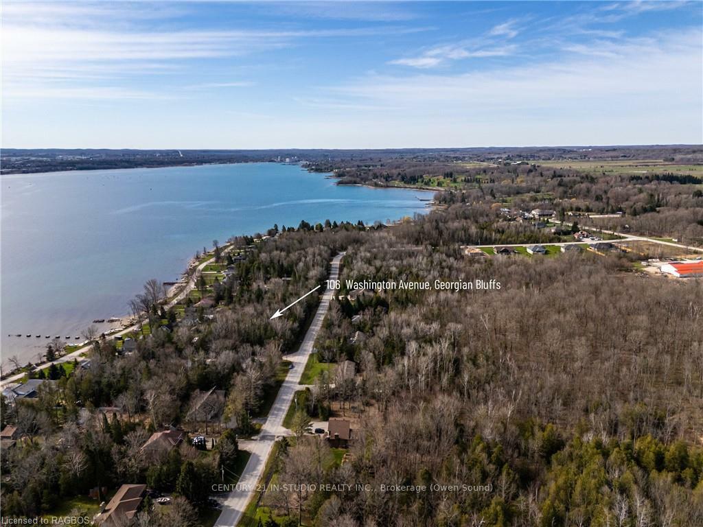 Property Photo:  106 Washington Ave  ON N4K 5N4 