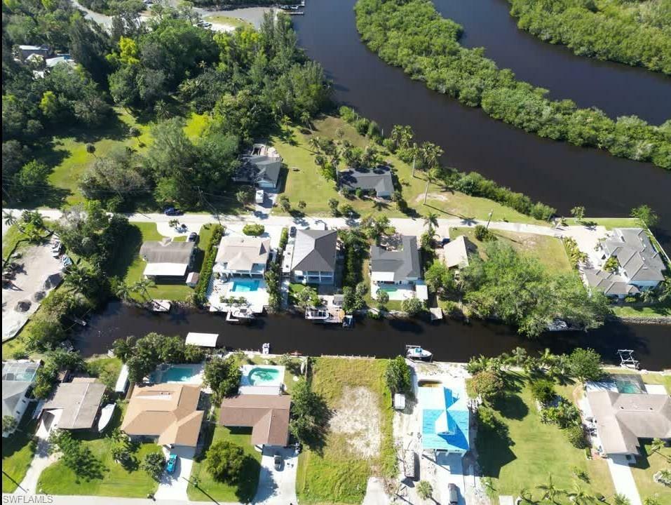 Property Photo:  27281 Buccaneer Dr  FL 34135 